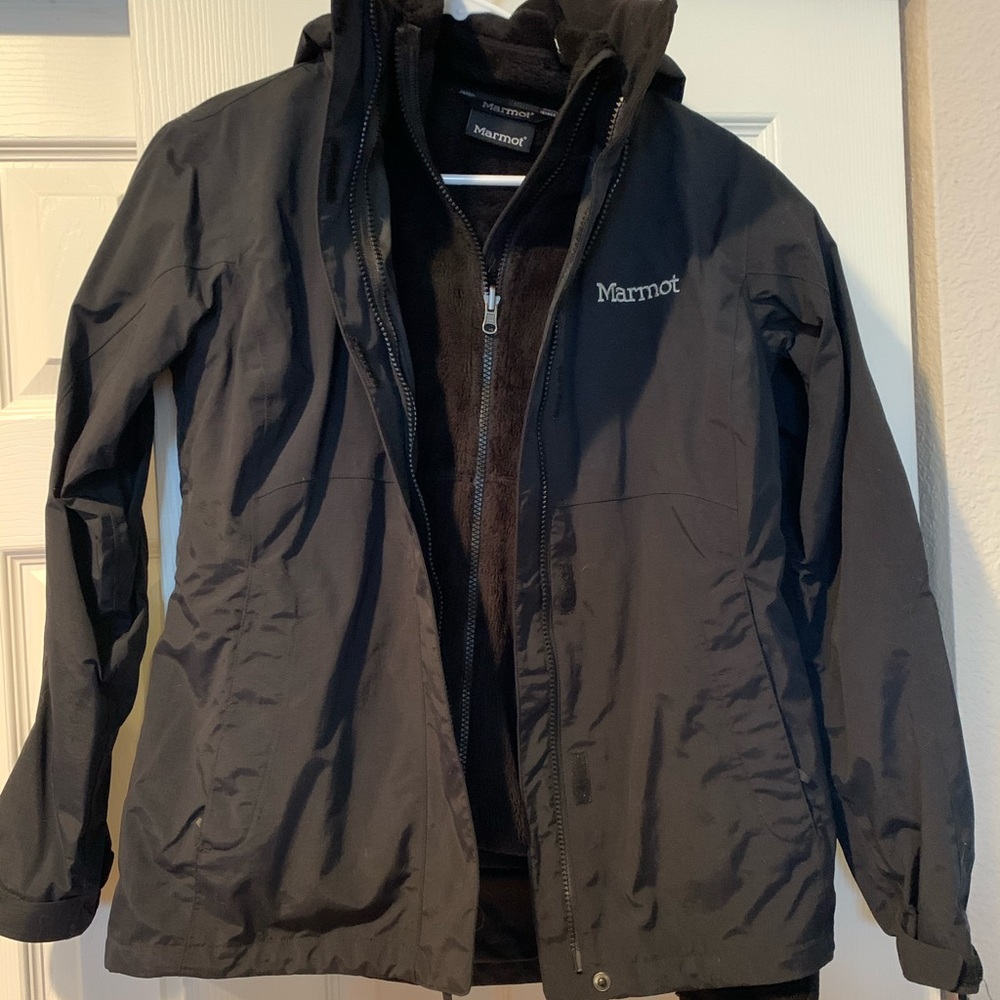 Marmot women’s fleece lined jacket. Size S